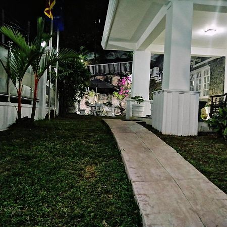 Anna Shanthi Villa Kandy Exterior photo