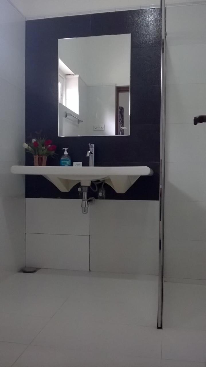 Anna Shanthi Villa Kandy Exterior photo