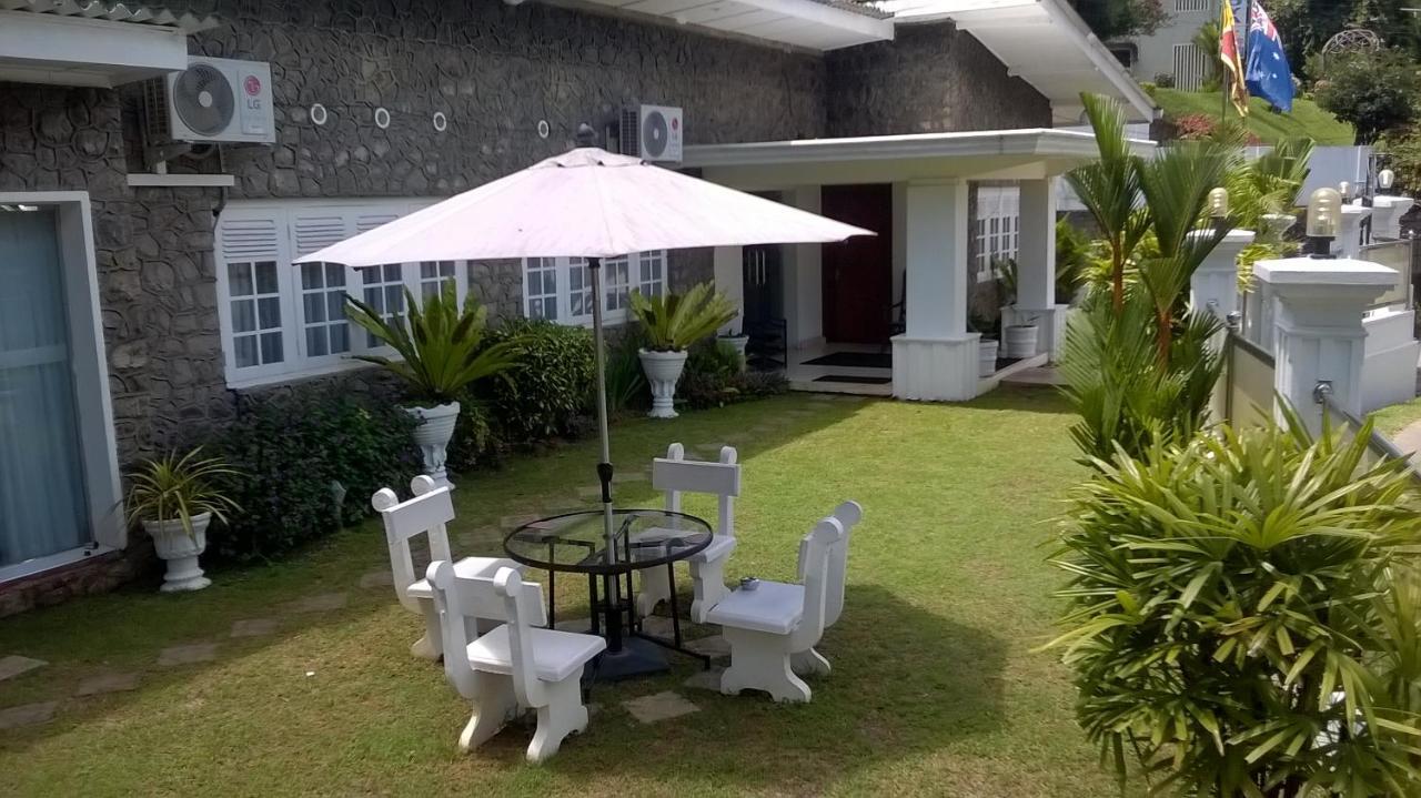 Anna Shanthi Villa Kandy Exterior photo